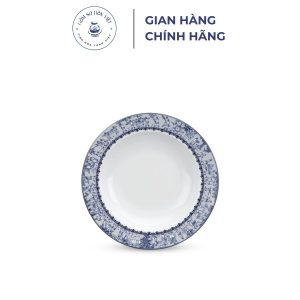 Vinh quy nhạt tái hiện vẹn nguyên tục lệ Vinh quy bái tổ với thứ tự cờ quạt, cờ biển vua ban, trạng nguyên cưỡi ngựa lọng che trên đầu về quê bái kiến tổ tiên. Mỗi hình ảnh đều được các nghệ nhân tài hoa khắc họa một cách chi tiết, rõ nét nhằm gửi gắm thông điệp từ nhà chế tác: Con người dù thành công đến đâu cũng luôn nhớ về cội nguồn, luôn biết ơn đấng sinh thành và những ai đã giúp đỡ mình