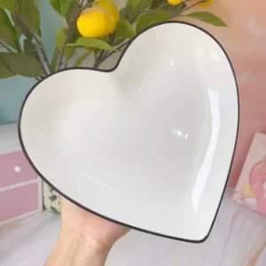 Đĩa hoa quả hình trái tim