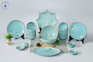 Bộ đồ ăn Hồn Việt xanh lục bảo